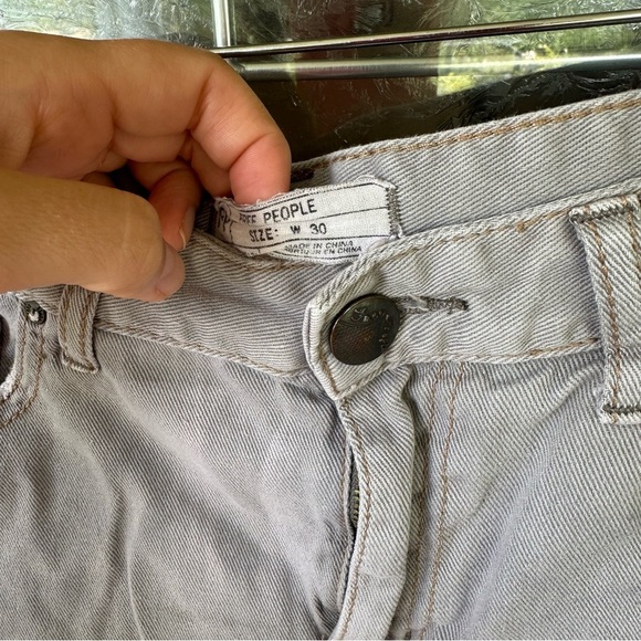 Free people 30 gray raw hem 5 pocket shorts distressed high rise cut off - Picture 2 of 8